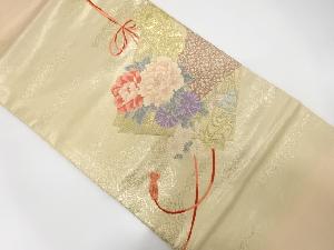 色紙散らしに牡丹・菊模様織り出し名古屋帯